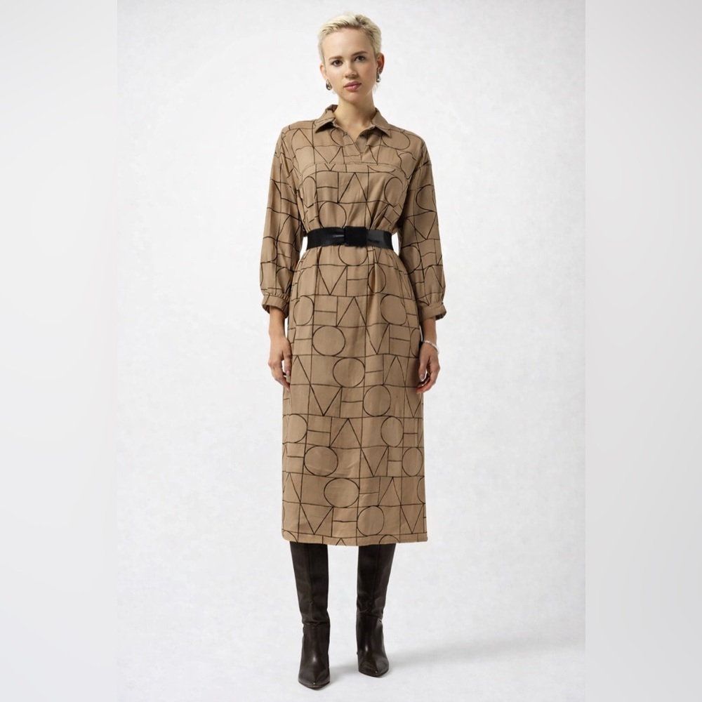 SOAKED IN LUXURY - Geometric Long Sleeve Dress